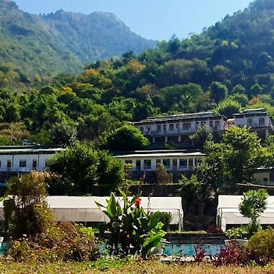 Kalindi Nature Resort Lakhamandal Myani エクステリア 写真