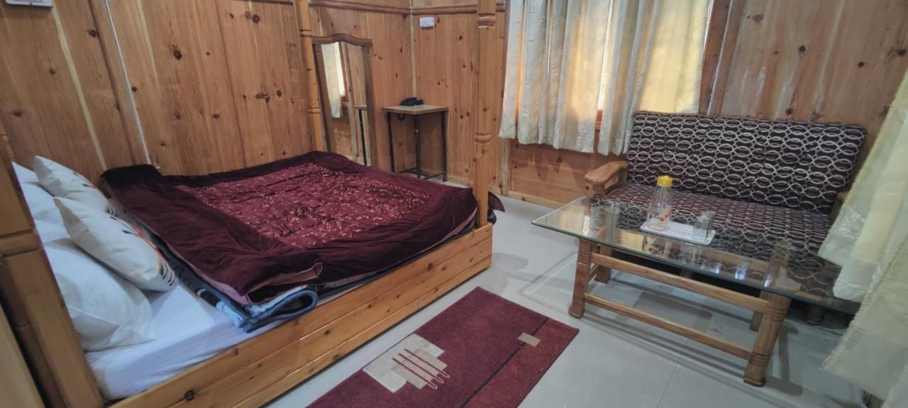 Kalindi Nature Resort Lakhamandal Myani エクステリア 写真